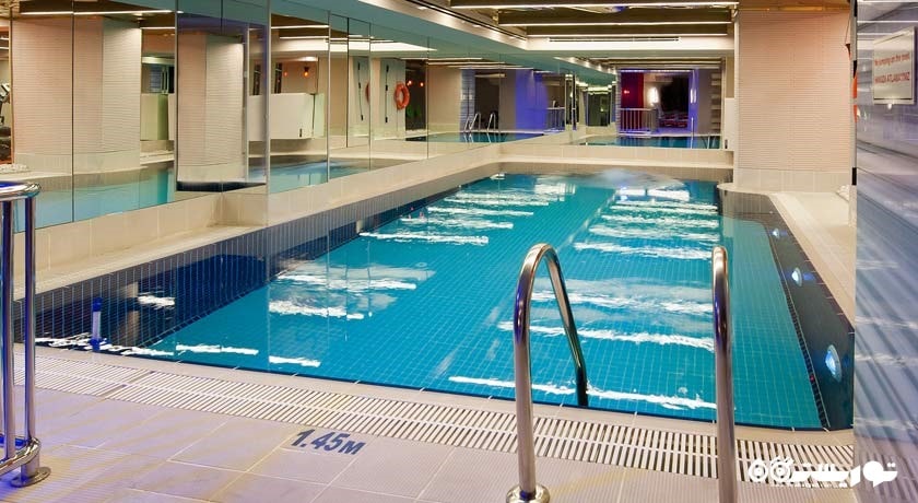 استخر سرپوشیده هتل یاسماک سلطان